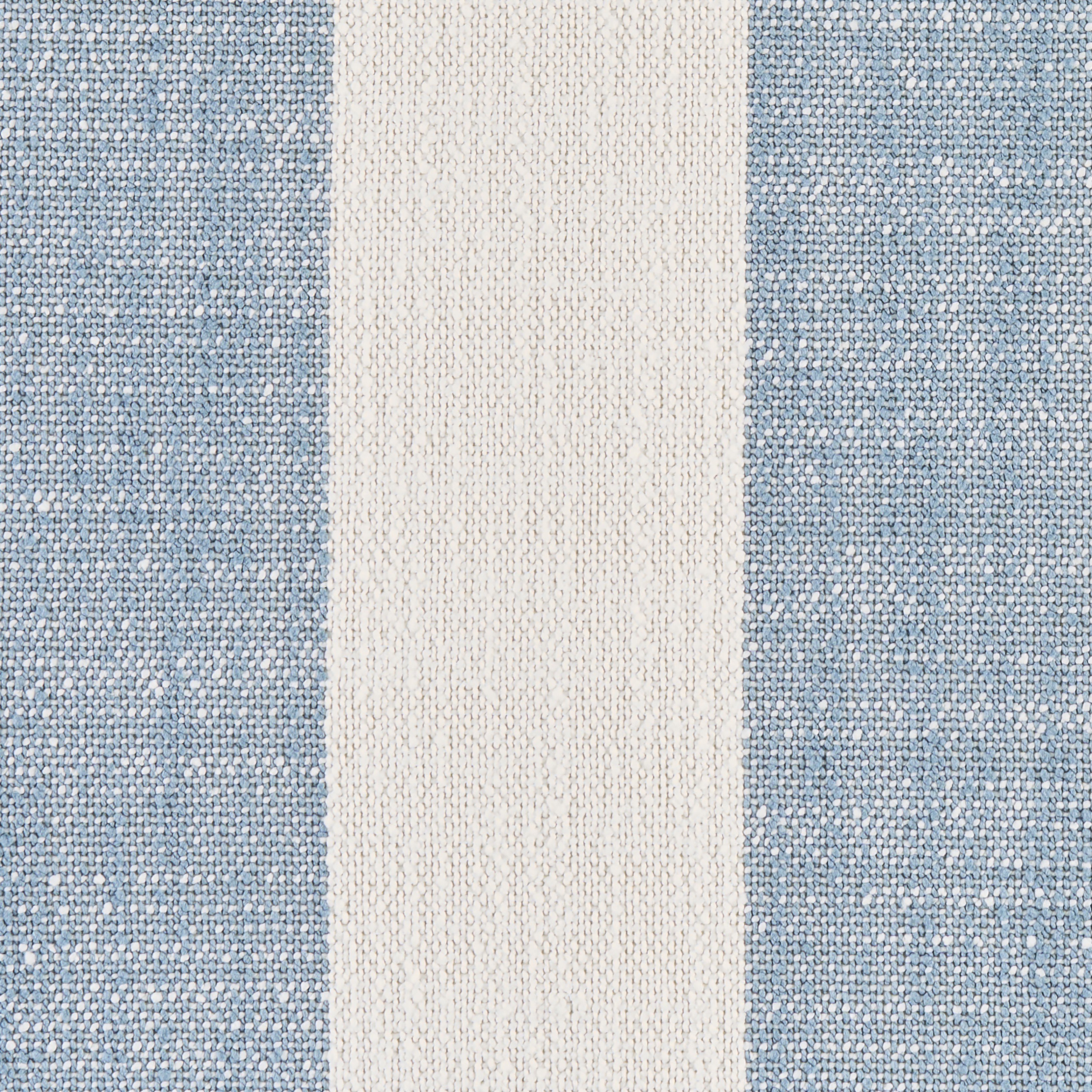 FIQA PERFORMANCE STRIPE CHAMBRAY